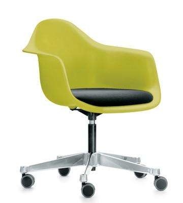 China Leather Task Modern Classic Office Chair With Universal Wheel 64 * 64 * 53cm supplier