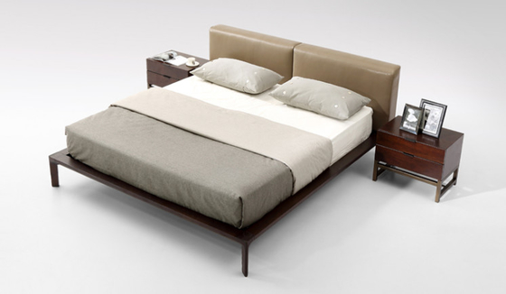 China Bedroom Set Double Wooden Bed Upholstered Soft Grey Simple Modern Style supplier