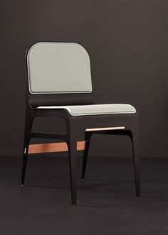 China Comfortable Bardot Fiberglass Lounge Chair Designed By Gabriel Scott supplier