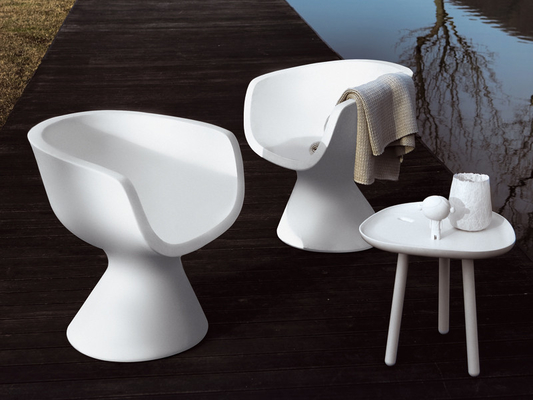 China  Dora Fiberglass Dining Chair Restaurant Cup Shape 65 * 69 * 80 CM supplier