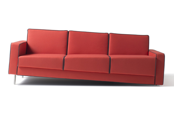 China Leisure Cappellini Modern Classic Sofa With Metal Legs Sample Room Furniture supplier