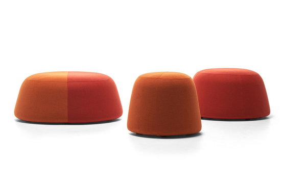 China Fuji Bar Modern Upholstered Stools Metal Legs Indoor Showroom Furniture supplier